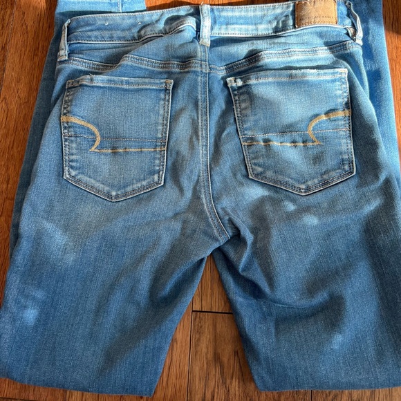 American Eagle Ripped Jeggings - Picture 4 of 6